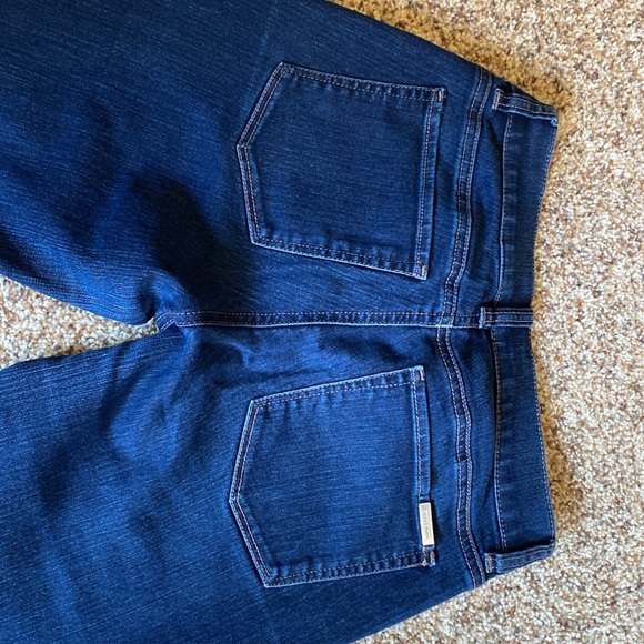 White House black market jeans - Picture 4 of 8